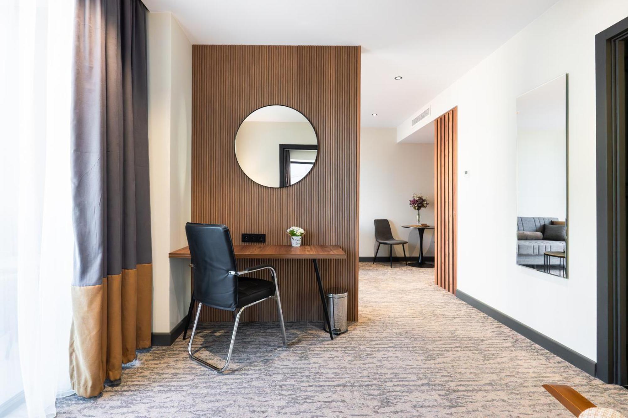 Nova Luxe Hotel & Residences Batumi Eksteriør bilde
